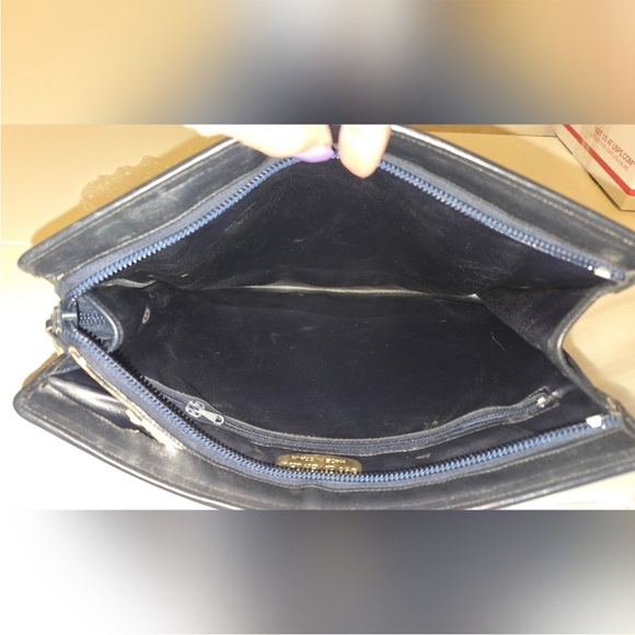 Givenchy Black Toiletry Bag with Signature Design - Picture 4 of 8